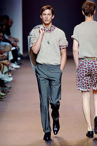 Look 18